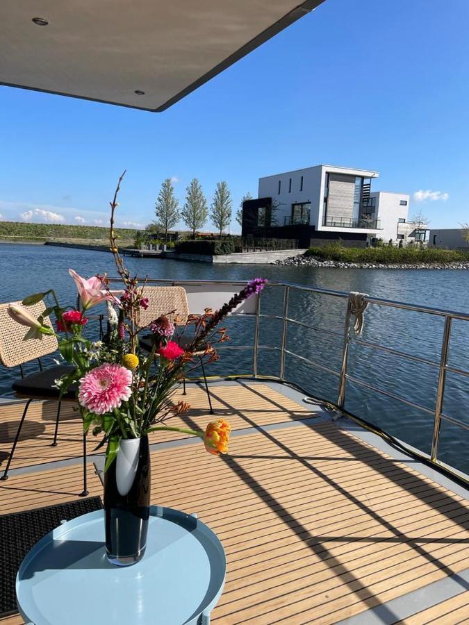 Houseboat Kamperland Hotel Exterior foto